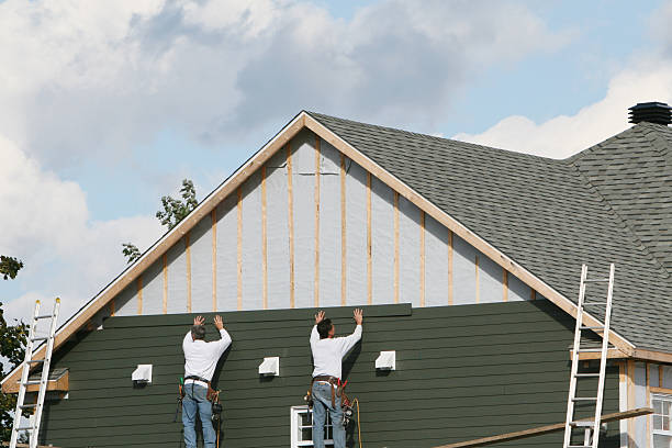 Professional Emergency Siding Repair technician working in Chester, VA